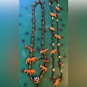 Lot of 2 Vintage Handmade Wooden Beaded Safari African Animal Necklaces 32”